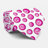 Bingo Lover Roze Genummerde Ballen Stropdas (Opgerold)