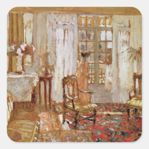 Binnenkant met een vrouw in geel vooraan vierkante sticker