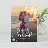 Binnenkort beschikbaar op foto's Aankondiging van (Staand voorkant)