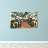 Binnenste Uitzicht van de Cave Grill Canvas Afdruk (Insitu (Houten vloer))