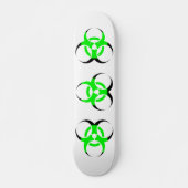 Biologisch gevaar symbool groen en zwart skateboard (Voorkant)