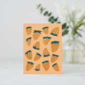 Biologische zomeraardbeien oranje briefkaart (Staand voorkant)