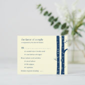 Birch Trees Wedes RSVP Card avec entrée - Navy (Debout devant)