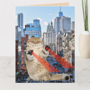 BIRTHDAY BIG CAT-TOWERING OVER NIEUWE YORKSTAD FUN KAART
