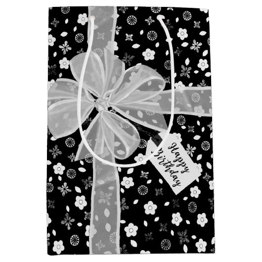 Birthday Bow on Floral Print Medium Cadeauzakje (Voorkant)