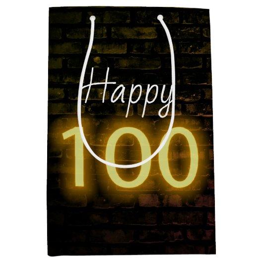 Birthday Neon 100 Sign on Brick Medium Cadeauzakje (Voorkant)