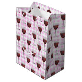 Birthday Red Wine op roze gingham Medium Cadeauzakje (Achterkant Gekanteld)