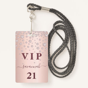 Birthday roos goudroze monogram vip luxe badge