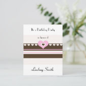 Birthday - uitnodiging voor bruin en roze Stripe (Staand voorkant)