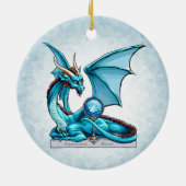 Birthstone Dragon: Aquamarine Ornament (Achterkant)