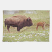 Bison en kalf in geelsteen theedoek (Horizontaal)