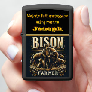 Bison Farmer Tending naar zijn kudde bij zonsonder