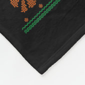 Bite Me Gingerbread Man - Funny Ugly Christmas Swe Fleece Deken (Hoek)