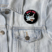 Bite Me Shark Ronde Button 5,7 Cm (In situ)