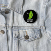Bitter Gourd Funny Veggie Pun Dark BG Ronde Button 5,7 Cm (In situ)