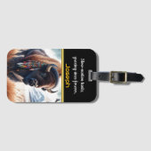 Bizons grazen in bergvallei bagagelabel (Voorkant (horizontaal))