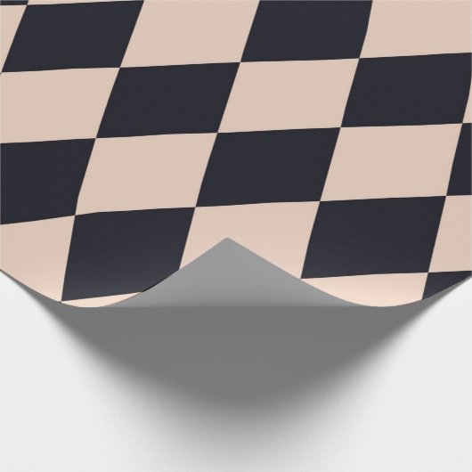 Black and Beige Argyle Diamond Stripe Pattern Cadeaupapier (Hoek)