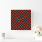 Black and Deep red checkerboard pattern Vierkante Klok (Huis)