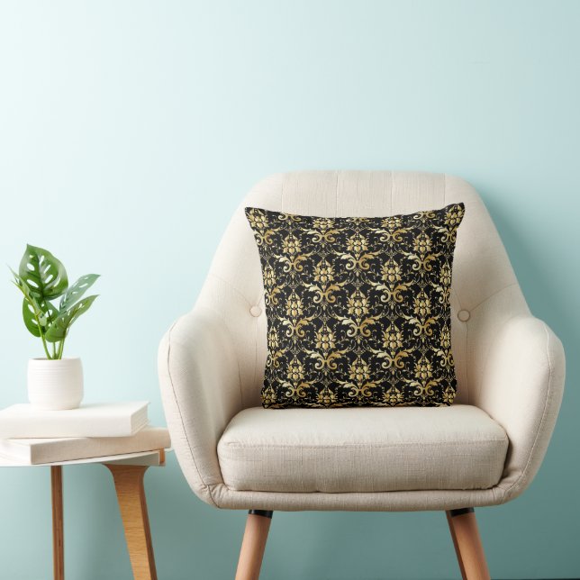 Black and Gold Damask Pattern Sierkussen (Stoel)