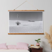 Black and White Desert Sand Dunes with Yucca Hangend Wandkleed (Slaapkamer)