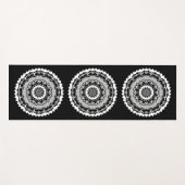 Black And White Floral Mandala Yoga Mat (Voorkant (horizontaal))