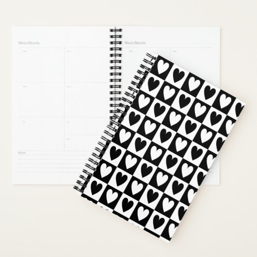 Black and White Hearts Love Planner Notebook (Devant avec enveloppe)