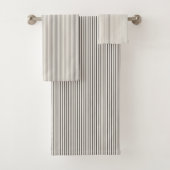 Black and White Ivory Stripes Pattern Retro Bad Handdoek (Insitu)