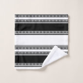 Black and white lace braid and horizontal stripes (Gant de toilette)