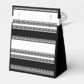 Black and white lace braid and horizontal stripes  bedankdoosjes (Achterkant)