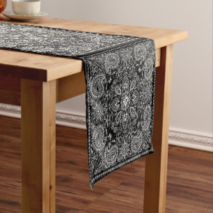 Black and White Paisley Bandana Boho Korte Tafelloper