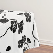 Black and White Pattern Birds on Cherry Blossoms Tafelkleed (Voorbeeld)