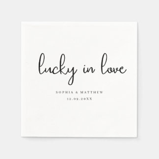 Black and White Rustic Lucky in Love Servet