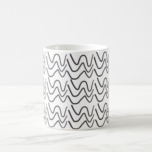 Black and White Wavy Stripe Pattern Koffiemok (Center)