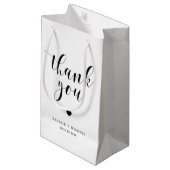 Black Bold Script Wedding Bedankt Cadeautas (Voorkant Gekanteld)