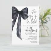 black bow 30th Birthday Party Invitation (Debout devant)