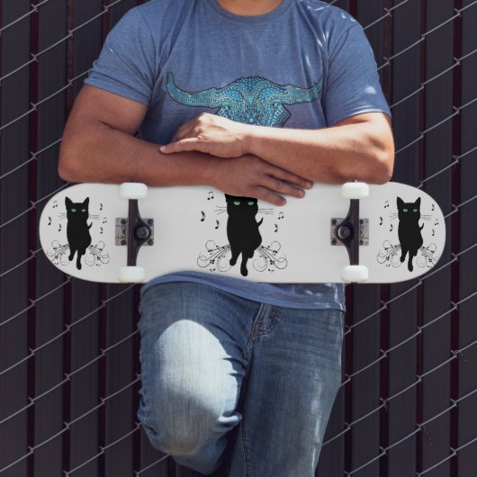 Black Cat Surrounded by Whispering Notes of Music Skateboard (Buiten 3)