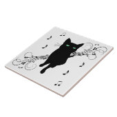 Black Cat Surrounded by Whispering Notes of Music Tegeltje (Zijkant)