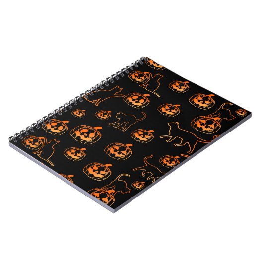 Black Cats en Oranje pompoenen Halloween Pattern Notitieboek (Linkerzijde)