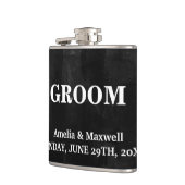 Black Chalkboard Groomsman Heupfles (Links)