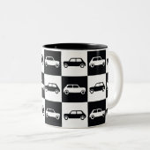 Black Checkerboard Mini Cooper Tweekleurige Koffiemok (Voorkant rechts)