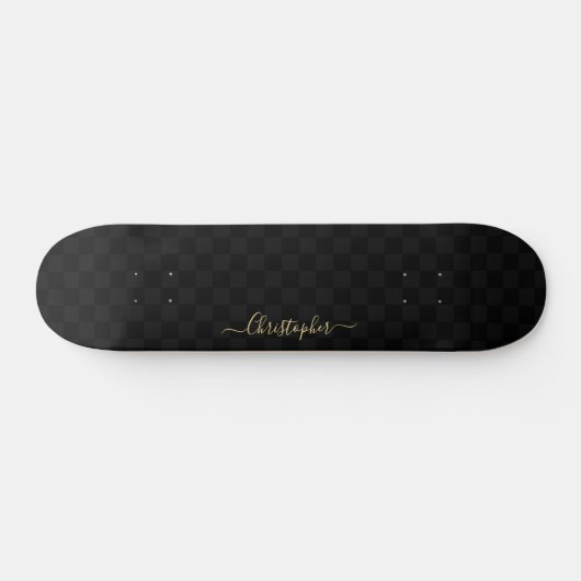 Black Checkered Pattern Cool Gold Monogram onderte Skateboard (Horizontaal)