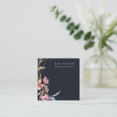 BLACK CHERRY BLOSSOM STUD EARRING DISPLAY LOGO VIERKANTE VISITEKAARTJE (Staand voorkant)