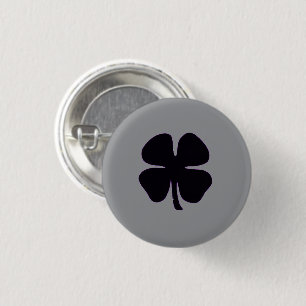 Black Clover grijze kleine knop Ronde Button 3,2 Cm