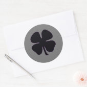 Black Clover gris rond gros autocollants (Enveloppe)