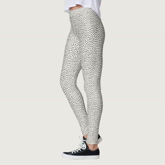 Black Dot Pattern Leggings (Links)