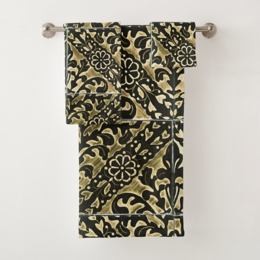 Black en Gold Damask Bad Handdoek (Insitu)
