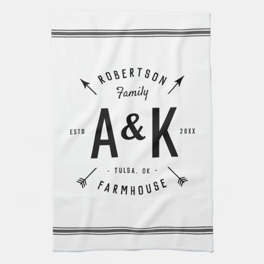 Black Farmhouse Arrow Monogram | bewerkbare kleure Theedoek (Verticaal)