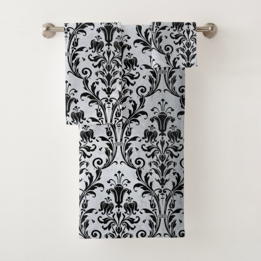 Black Floral Damask op zilver Bad Handdoek (Insitu)