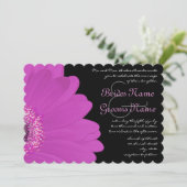 Black & Fuchsia Gerber Daisy Faire-part de mariage (Debout devant)