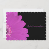 Black & Fuchsia Gerber Daisy Faire-part de mariage (Dos)